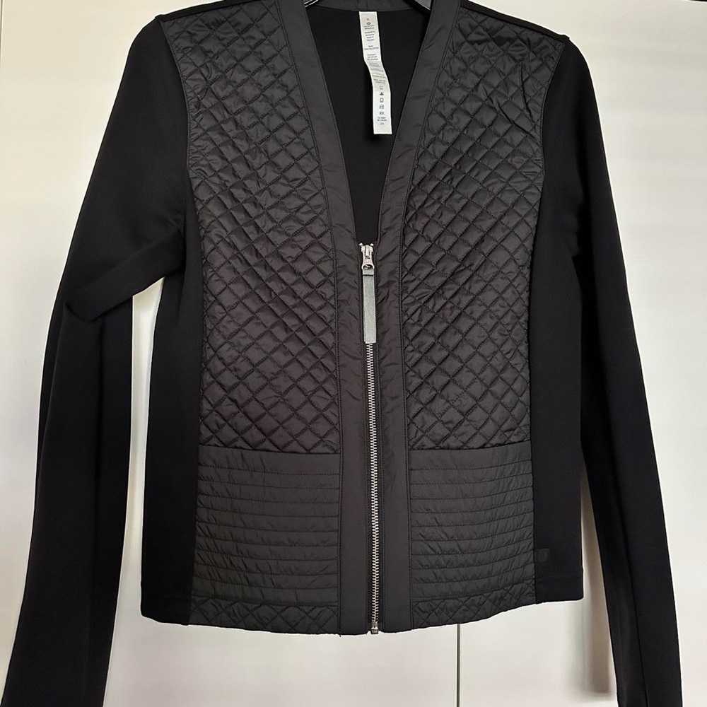Lululemon jacket, size 6! New without tags!